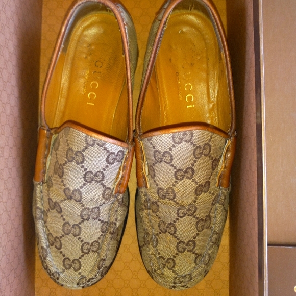 Gucci Shoes - 💯 Authentic Gucci  Loafers Size 6 1/2 B!  READ DESCRIPTION THOROUGHLY!